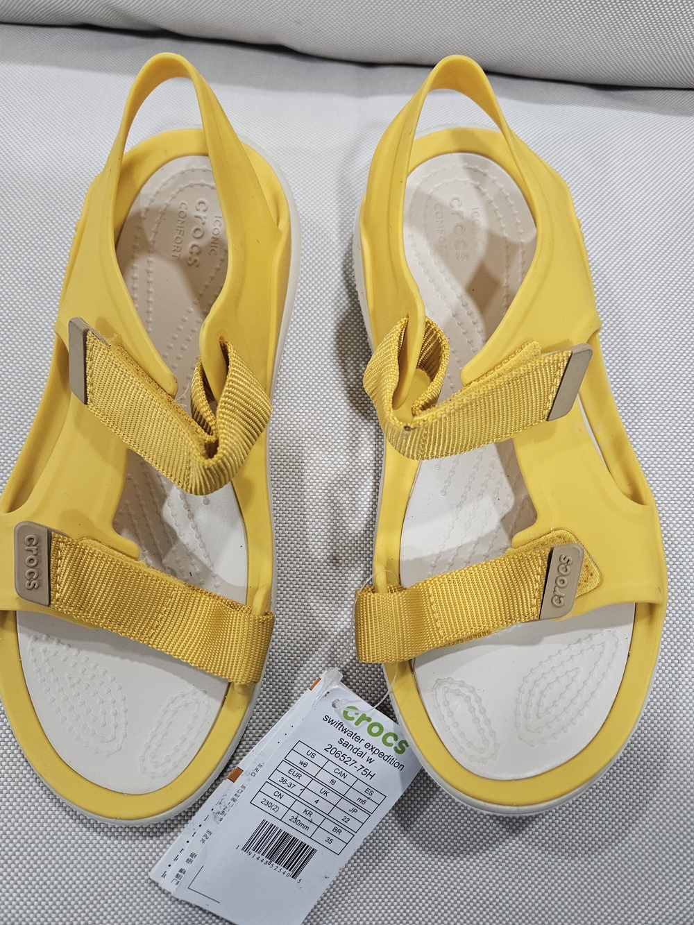 Crocs women's Yellow Adjustable Sandals